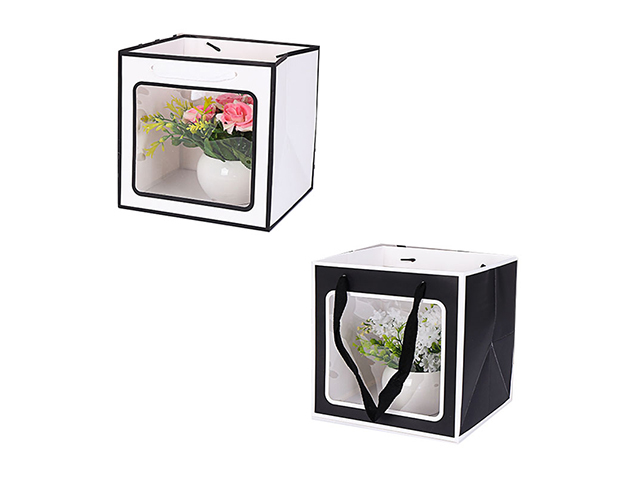 GIFT BAG BLACK/WHITE WINDOW 25X25CM SOLD QTY12