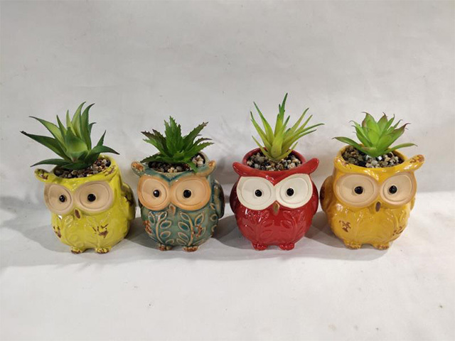 SMALL CERAMIC OWL PLANTER 7x8 3ASST